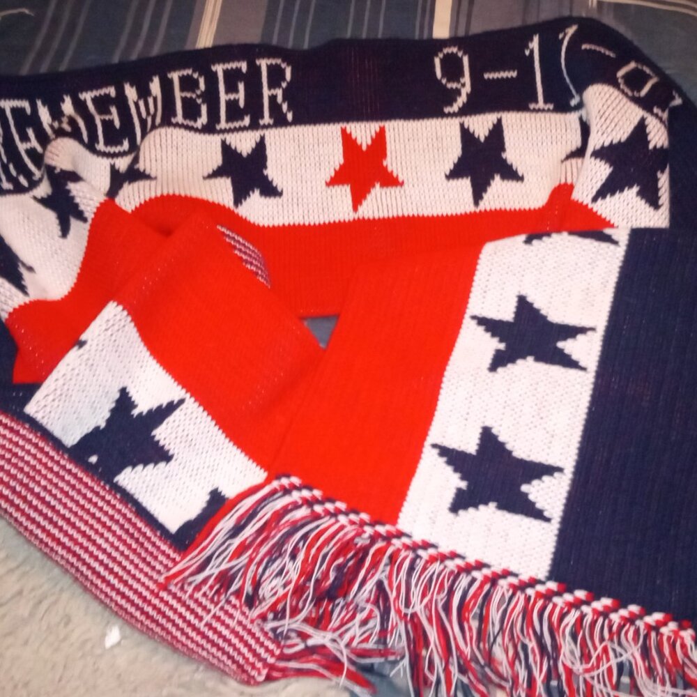 Knitmakers Remember 9/11 Scarf